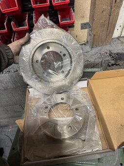 Suzuki samurai brzdové kotúče