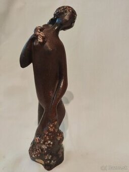 Sběratelská soška Akt - Dívka s květy - Bohumil Dobiáš, Jiho - 1