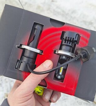 Predám Osram Night Breaker LED H4 +230% a W5W obrysky