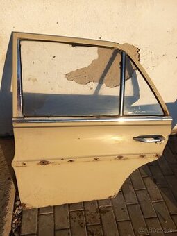 W115 Zad.dvere