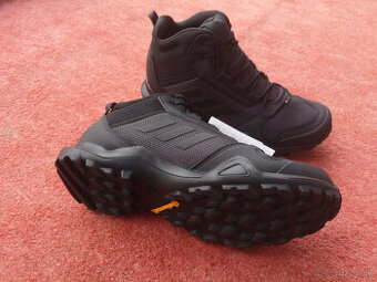 ADIDAS gore-tex topánky veľkosť 43 1/3