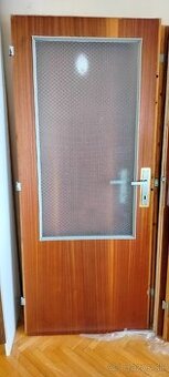 Predám interiérové dvere a kovové zárubne
