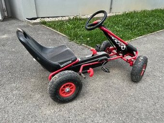Go-kart šliapacia motokára