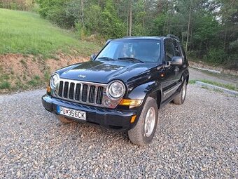 Jeep cherokee kj 2.8
