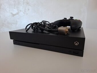 Predám Xbox One X 1TB
