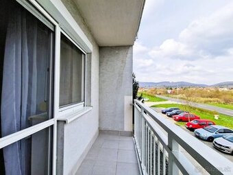 Predaj veľkorysý 3 izbový zariadený byt 87,6 m2 s parkovaním