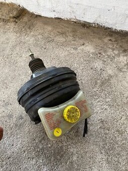 Predam posilovač brzd audi a6 c6 4F0612105G