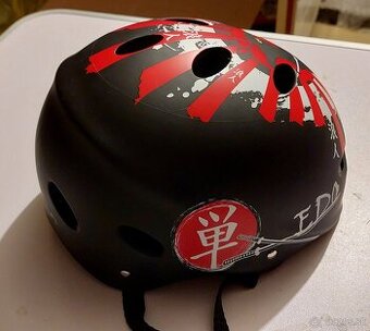 Prilba na skateboard FIRE S/M/L