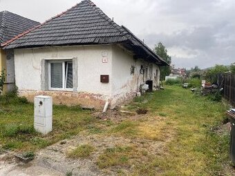 rodinny dom Uhrovec