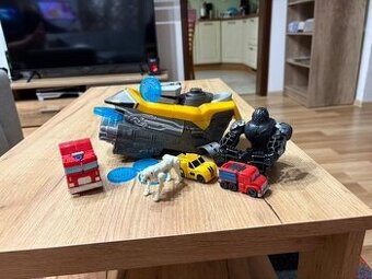 Transformers, figúrky, autíčka, vystreľovacia zbraň na ruku