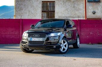 Audi Q7 3.0TDI quattro tiptronic