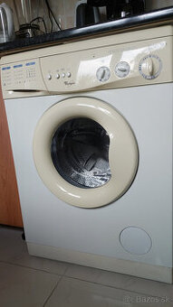 Práčka Whirlpool
