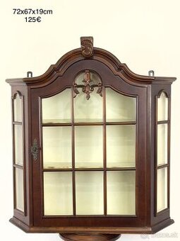 Nastene  vitrinove skrinky