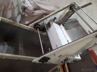 Predám odviečkovací stroj