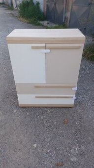 Predám súpravu skríň detskej izby