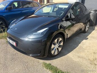 Prenájom Tesla model Y -  TAXI