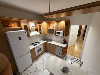 Prenájom 3 izbový byt