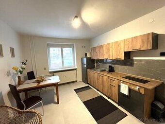 Na prenájom 2-izbovy byt, výborná lokalita centrum.