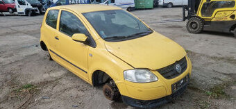 Lacno rozpredám VW FOX na náhradné diely