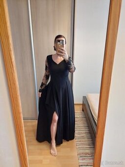 Plesove saty cierne 40-42