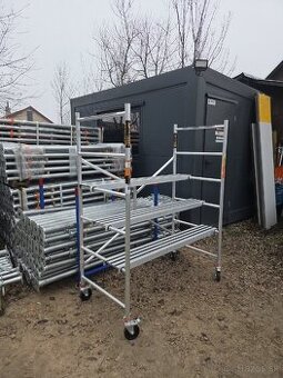 Predám pojazdné hliníkové lešenie