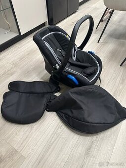 Detská autosedačka / vajíčko so strieškou a nánožníkom