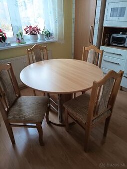 Kuchynský rozťahovací stôl + 4 stoličky