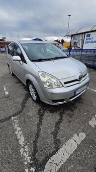 Predám toyota corolla verso 2005