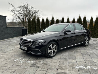 MERCEDES-BENZ E 400 4MATIC AVANTGARDE MĚCHY