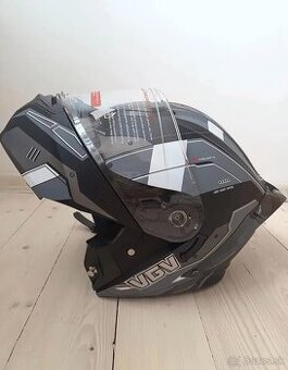 Vyklapacia siva prilba XL so slnecnou clonou