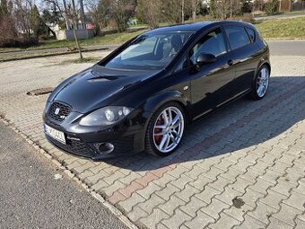 Seat Leon 2.0 TSI CUPRA R 195kW 176tisKM