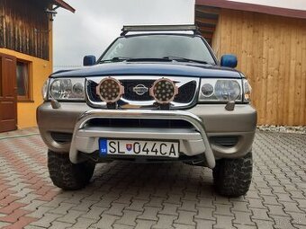 Nissan Terrano II ,2,7 tdi 92 kw