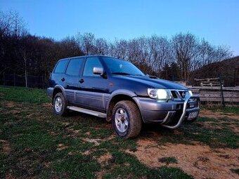 Nissan terrano
