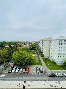 Zrekonštruovaný 3.izbový byt s balkónom a klimatizáciou...