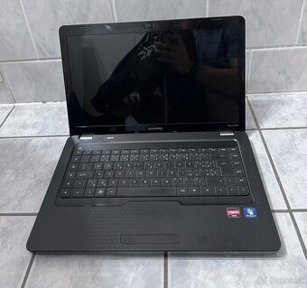 HP notebook Amd dual X2 / 4GB RAM