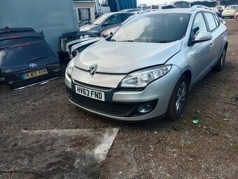 Predám komplet predok – Renault Megane 2013