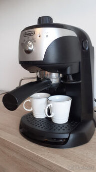 Kávovar espresso DeLonghi