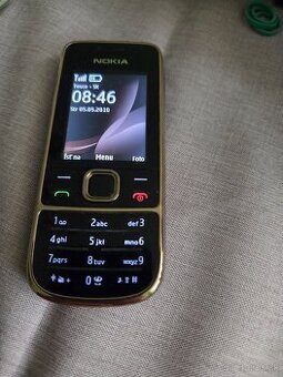 Nokia 2700 classic hnedá plne funkčná pridávam nabíjačku bez