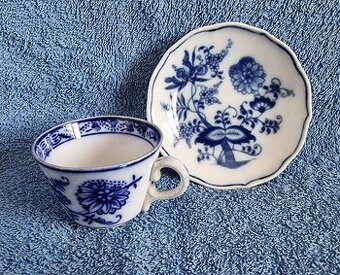 Starožitná porcelánová šálka - Viedeň - 1