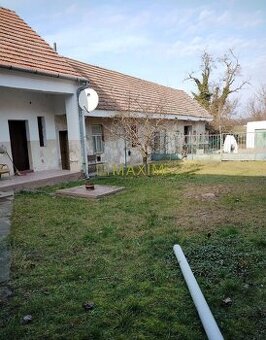 Ponúkame na predaj rodinný dom v obci Jakubov.