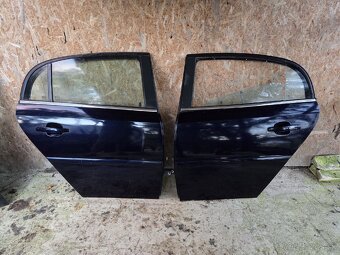 Opel vectra C dvere,kapota,kufor,blatnik