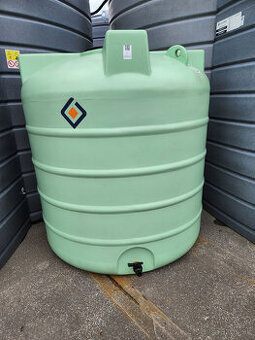 Nádrž na dažďovú vodu 2000 litrov, zelená, biela farba
