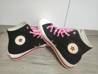 Converse čierne