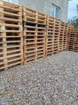 Ponúkam firmám odvoz nepotrebných paliet