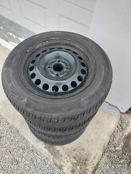 Zimné pneu na diskoch 185/65R15 