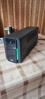 UPS záložný  zdroj