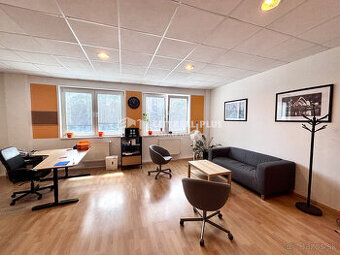 Ponúkame Vám na prenájom kancelársky priestor v Nových Zámko