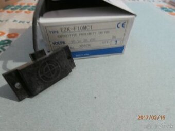 Kapacitný sensor E2K-F10MC1.