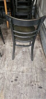 Predam drevene stoličky