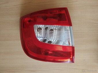 Predám ľavé zadné svetlo na Škoda Rapid